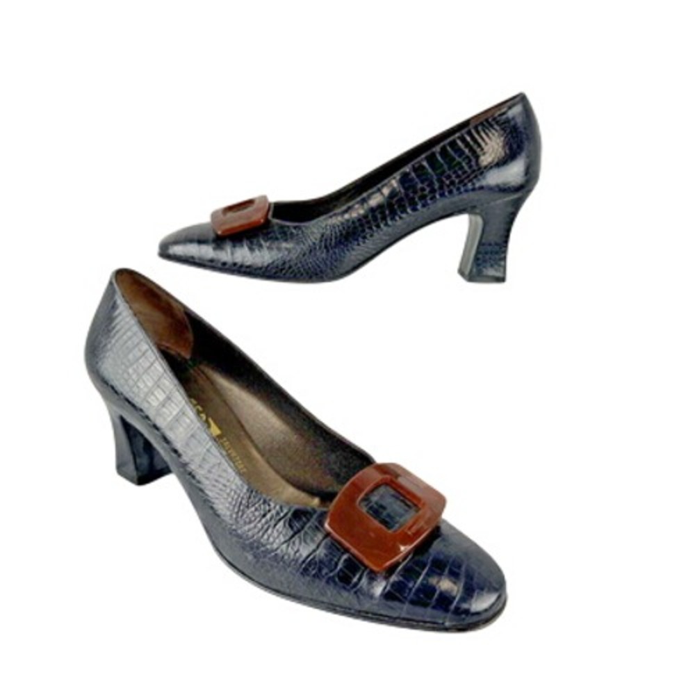 Vintage Salvatore Ferragamo Black Leather Heels 9 AA Tortoise Shell Buckle Italy